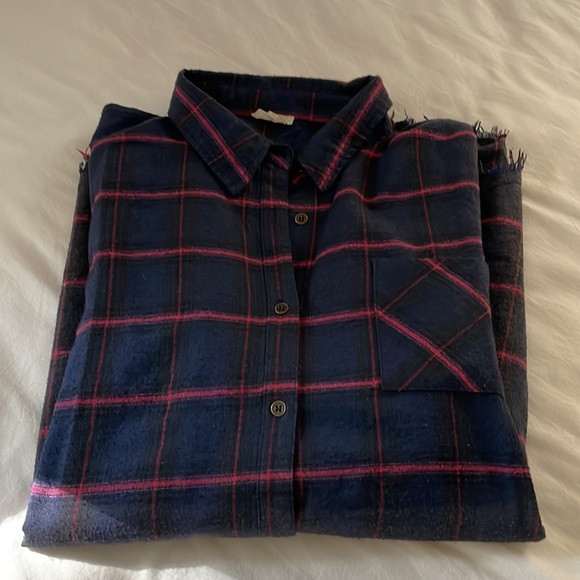 La Miel, 2 tone button-down plaid long sleeve; blue/ navy/ red; size large - Picture 4 of 10